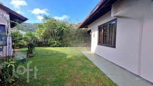 Image 18 - 612598
