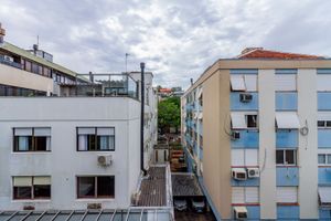 Image 14 - 612657