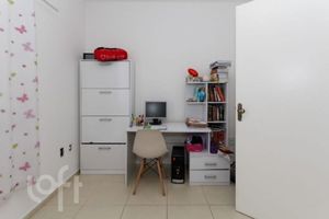 Image 11 - 613251