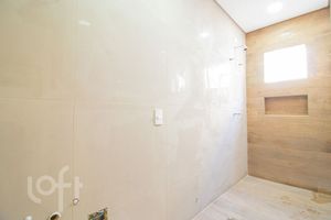 Image 34 - 614902