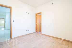 Image 11 - 614902