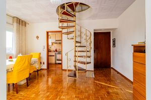 Image 3 - 615693