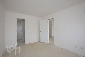 Image 11 - 615953