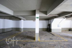 Image 17 - 615953