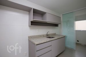 Image 10 - 616812