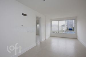 Image 17 - 616812