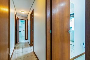 Image 9 - 616833