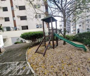 Image 37 - 617454