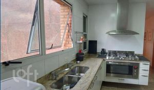 Image 12 - 617815