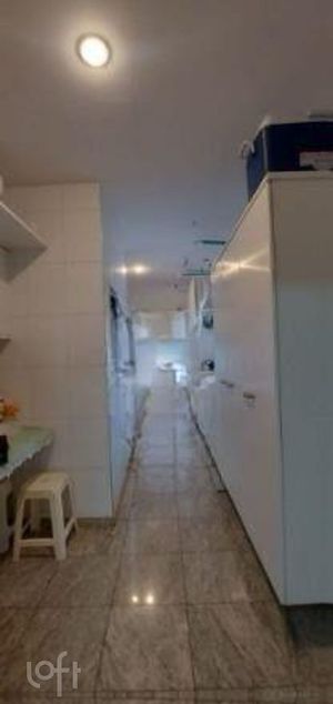 Image 10 - 617815