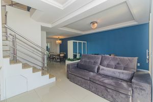 Image 9 - 617874