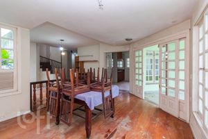 Image 6 - 617918