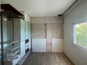 Image 7 - 618203