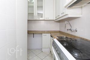 Image 10 - 618220