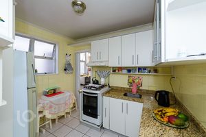 Image 17 - 618238
