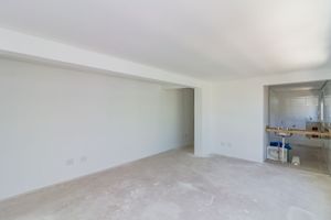 Image 4 - 618680