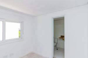 Image 19 - 618680
