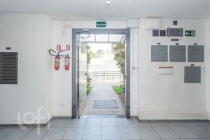 Image 16 - 618792