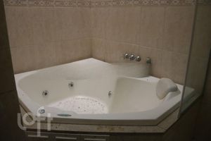 Image 8 - 618888