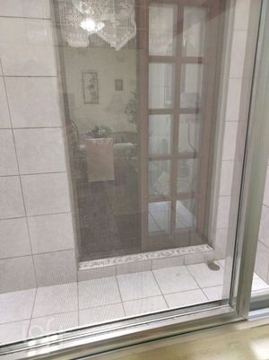 Image 19 - 619510