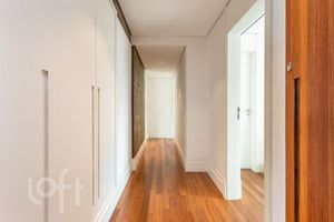 Image 21 - 625729