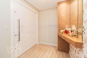 Image 17 - 625865