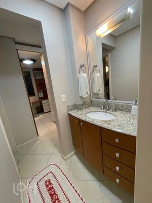 Image 19 - 626024
