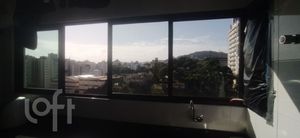 Image 11 - 626325