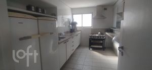 Image 17 - 626325