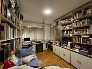 Image 19 - 626979