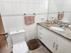 Image 13 - 627718
