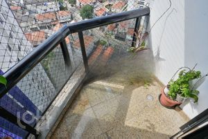 Image 13 - 627812