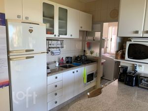 Image 11 - 628765