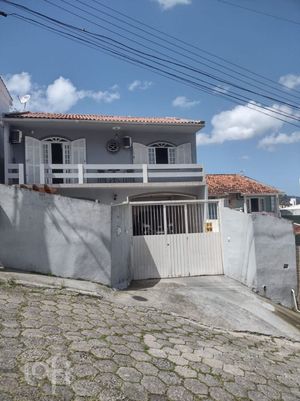 Image 11 - 628831