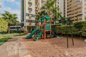 Image 37 - 629927