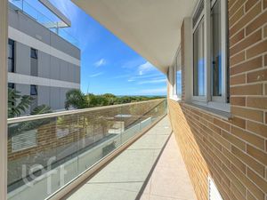 Image 30 - 630014