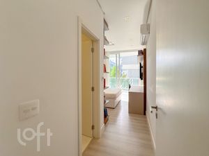 Image 32 - 630014