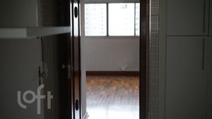 Image 19 - 631496