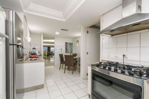 Image 32 - 6335
