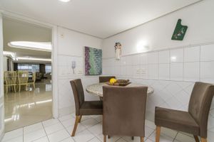 Image 35 - 6335