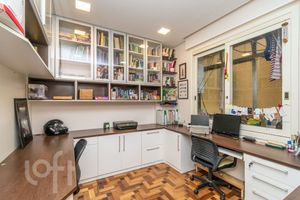 Image 7 - 635776