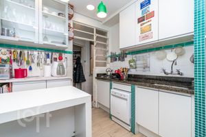 Image 4 - 635776