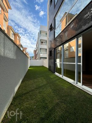 Image 9 - 635815