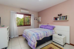 Image 37 - 635861