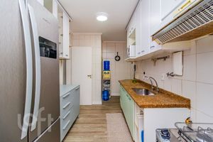 Image 11 - 637481