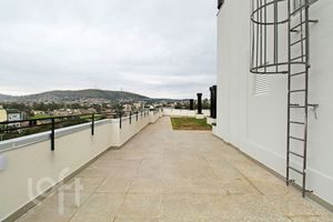 Image 17 - 637800