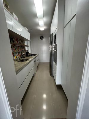 Image 6 - 640900