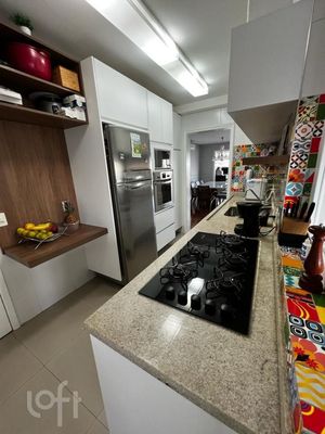 Image 7 - 640900