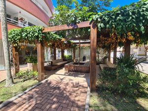 Image 44 - 642508