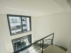 Image 6 - 643159